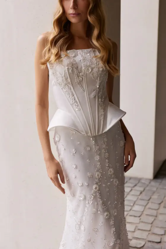 Chloe - Image 1